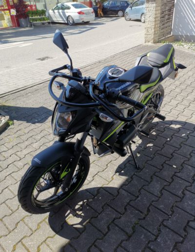 Kawasaki Z125 mit ABS