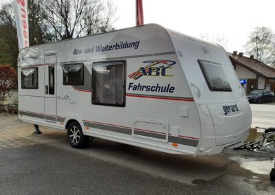 Wohnanhänger für Spezialausbildung